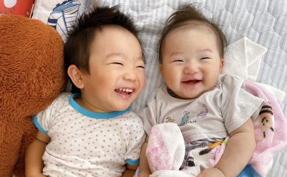 赤ちゃん兄弟